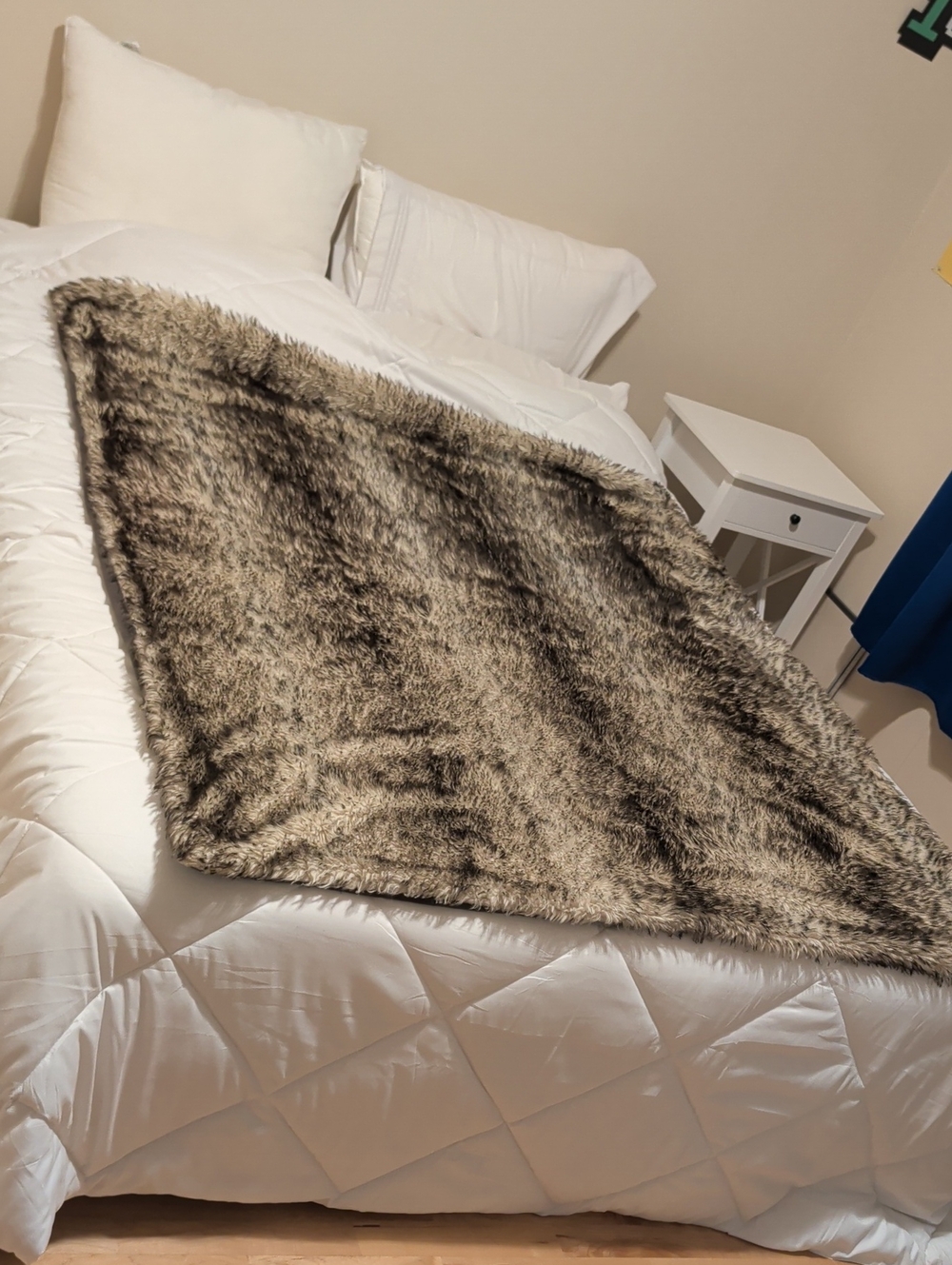 Cynthia Rowley Faux Fur Throw in Taupe and Dark Brown Ombre